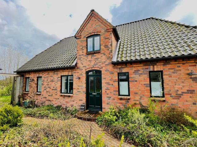 Gaestehaus Zum Krug Husum  Luaran gambar